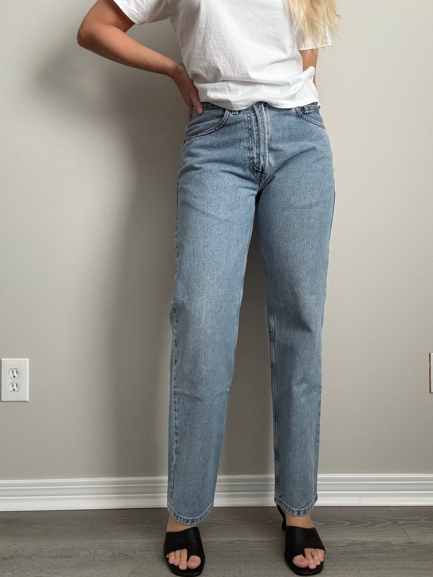 Y2K Levi's Denim | 31" Waist